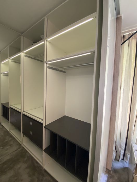 Kleiderschrank Modell LOGO 19