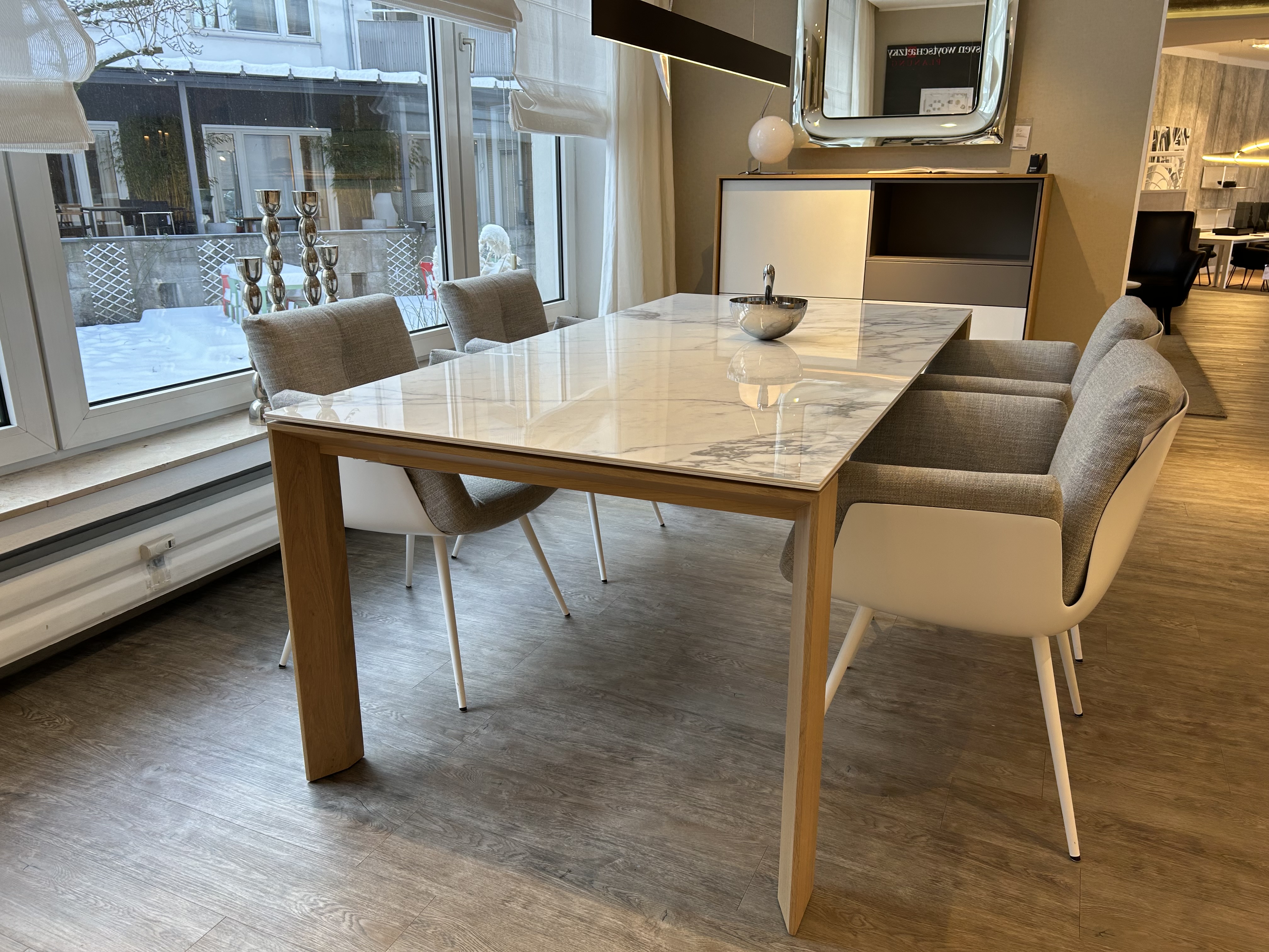 Alvo Stuhl mit Armlehnen