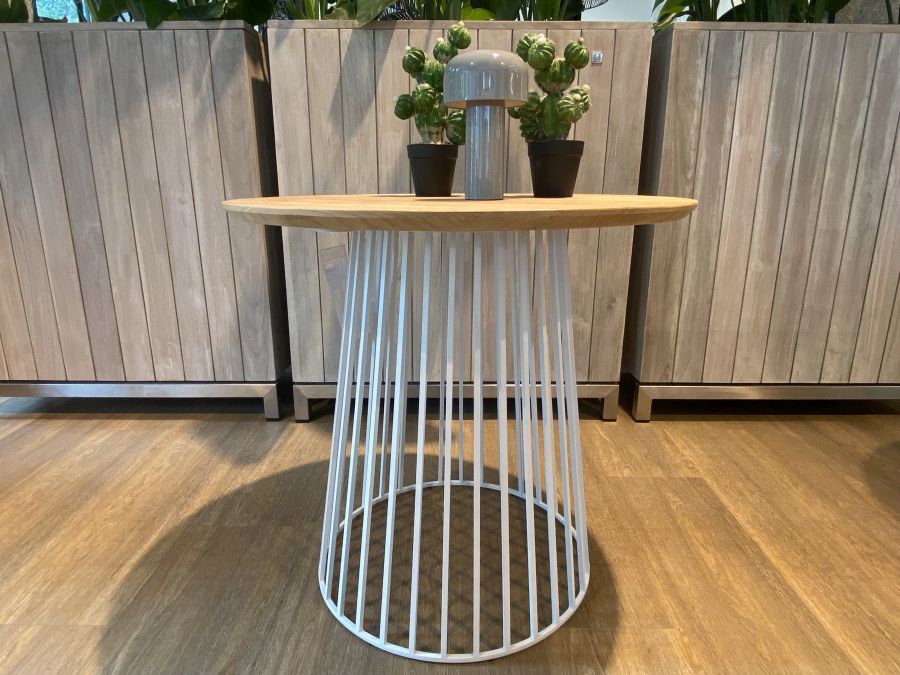 Lounge- und Beistelltisch Grid